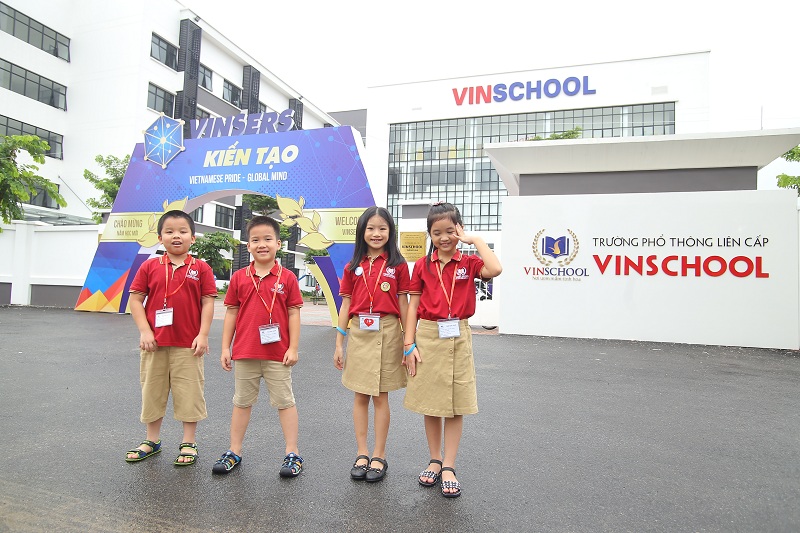 Chuẩn sống toàn diện từ giáo dục và y tế